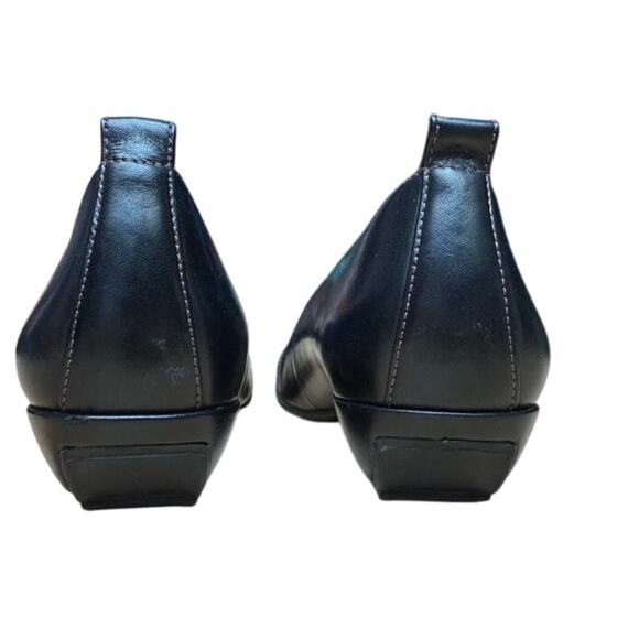 "CLARKS" Artisian Women's Black Wedge Slip On Leather Shoes SZ 8.5 Office MINT! - Picture 4 of 11